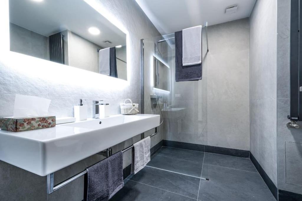 Gallery Vitosha Apartment With Underground Parking Sofia Esterno foto